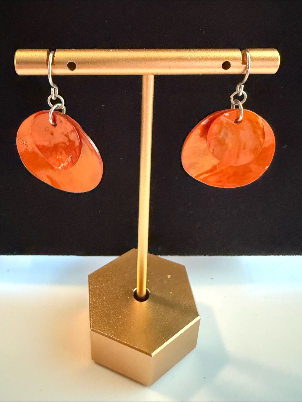 Vintage Source Unknown Orange Shell Disc Dangle Earrings